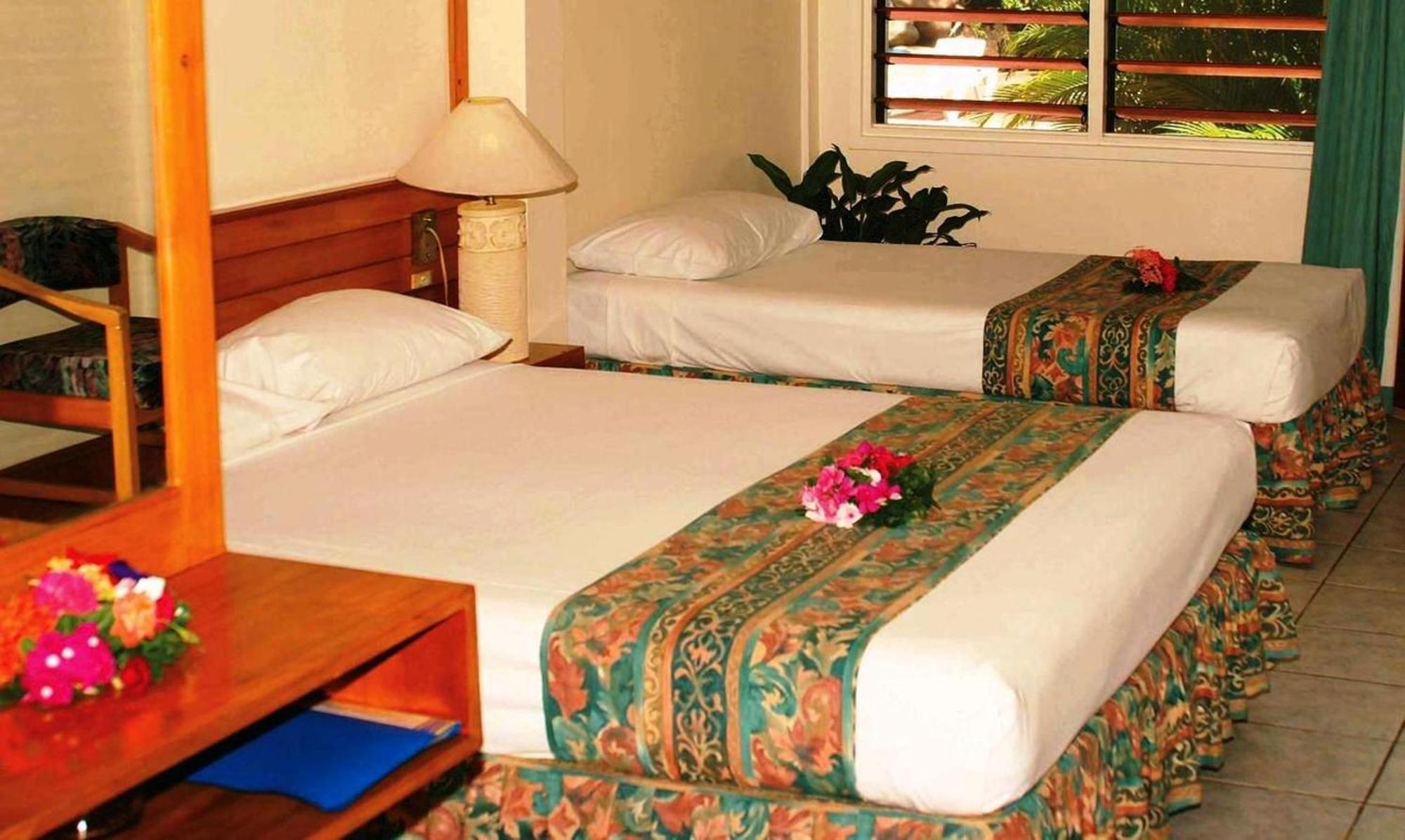 Hexagon International Hotel, Villas & Spa Nadi Buitenkant foto