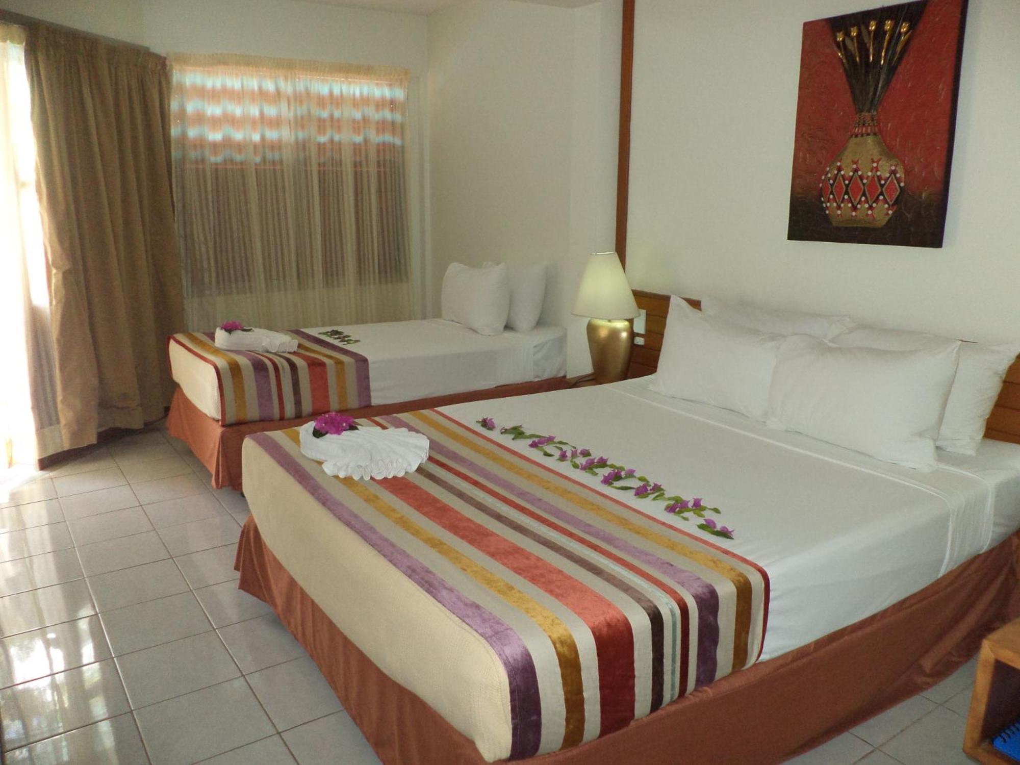 Hexagon International Hotel, Villas & Spa Nadi Buitenkant foto
