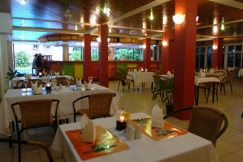 Hexagon International Hotel, Villas & Spa Nadi Buitenkant foto