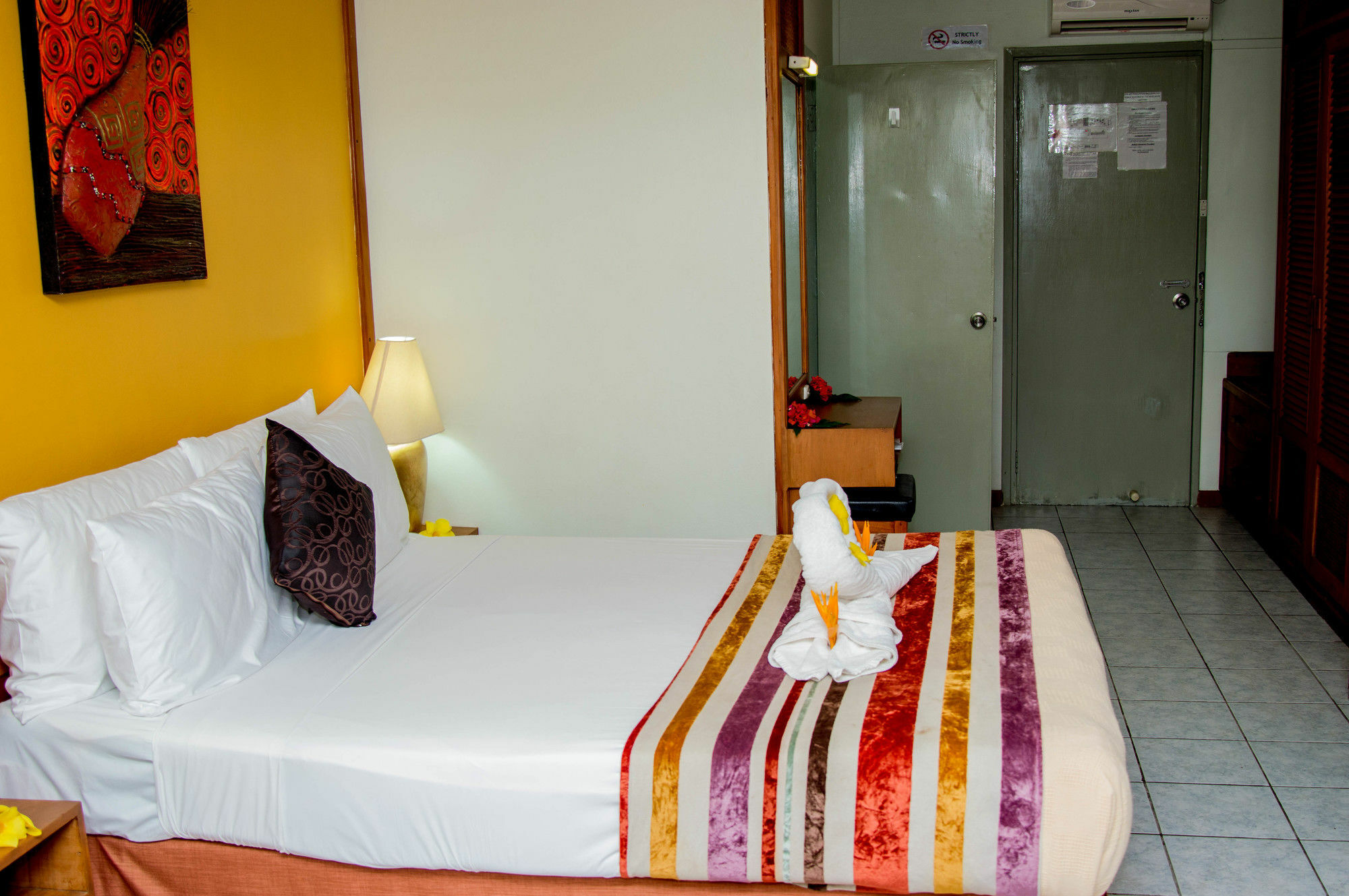 Hexagon International Hotel, Villas & Spa Nadi Buitenkant foto